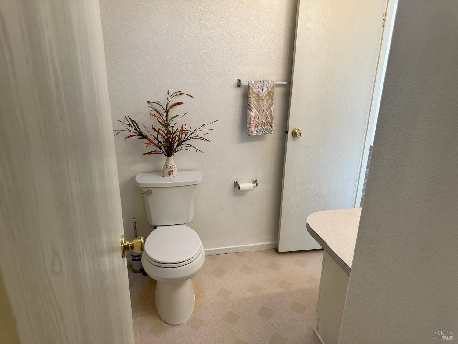 5830 Robin Hill Drive Lakeport CA 95453