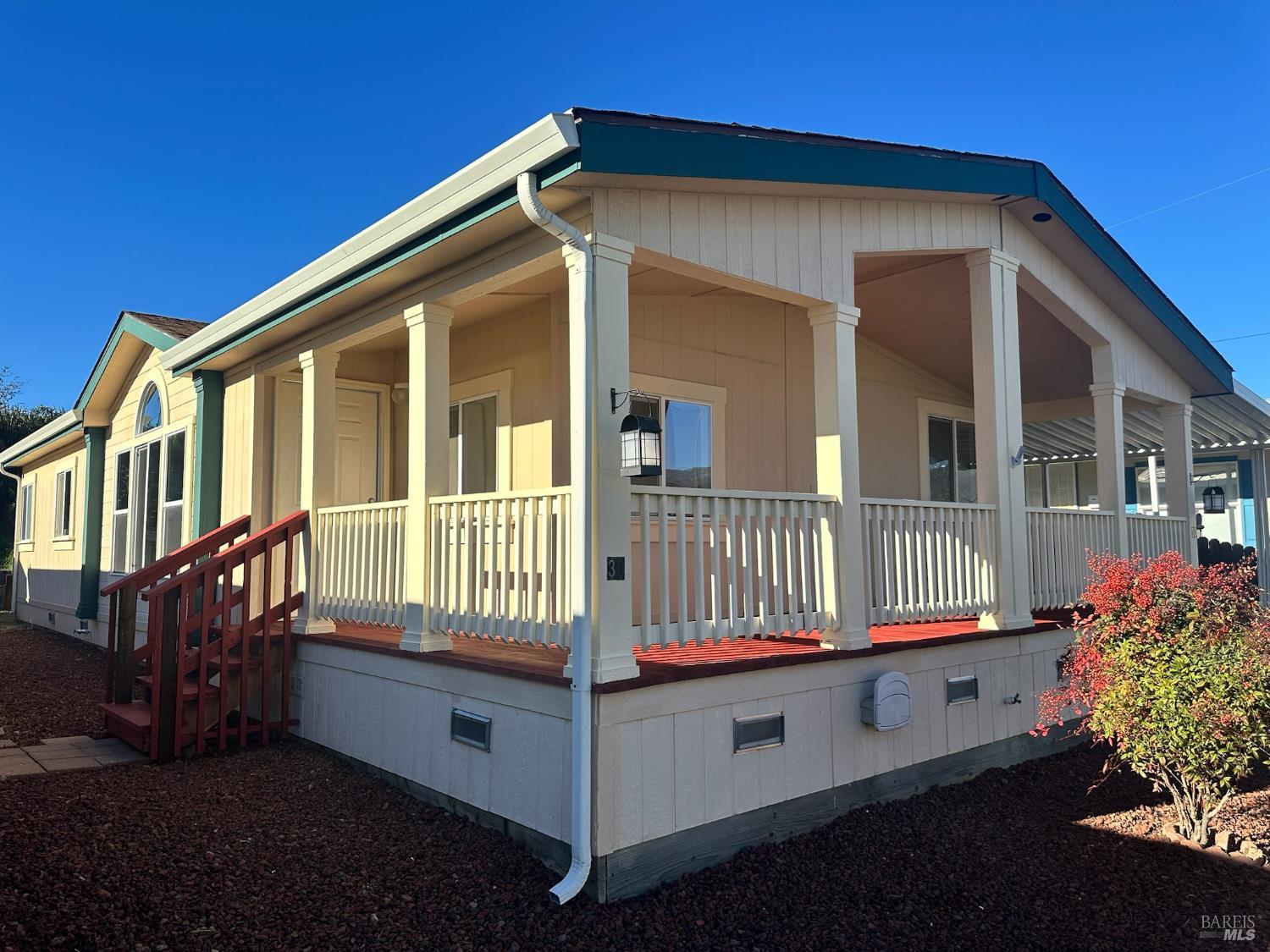 5830 Robin Hill Drive Lakeport CA 95453