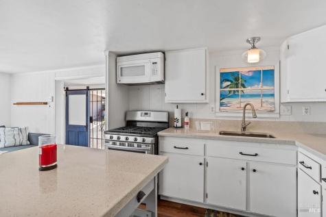 541 Mason Street Healdsburg CA 95448