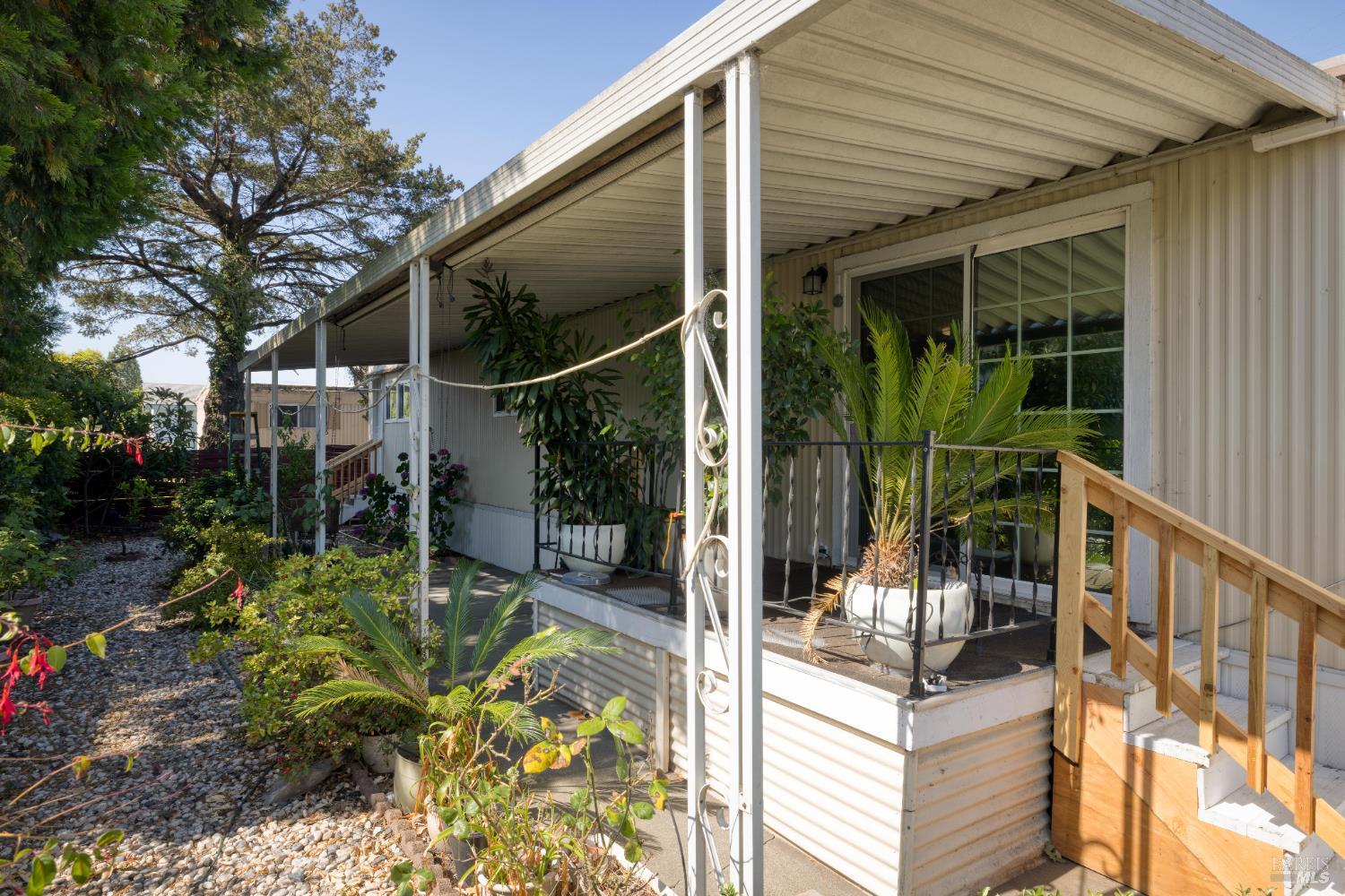 2302 Squire Lane Santa Rosa CA 95404