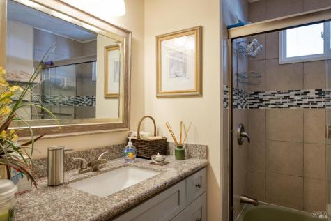 2302 Squire Lane Santa Rosa CA 95404