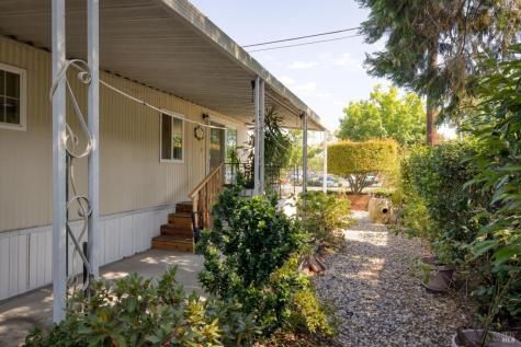 2302 Squire Lane Santa Rosa CA 95404