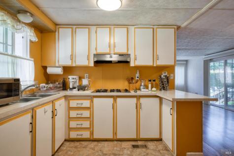 2302 Squire Lane Santa Rosa CA 95404