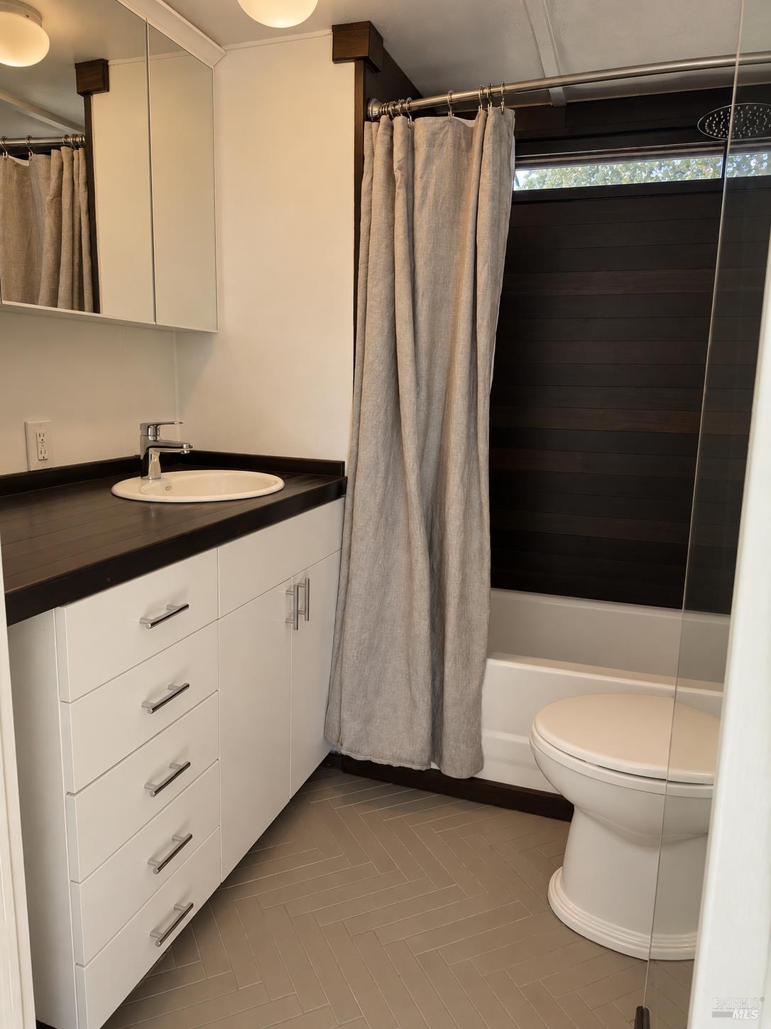 5433 Old Redwood Highway Petaluma CA 94954