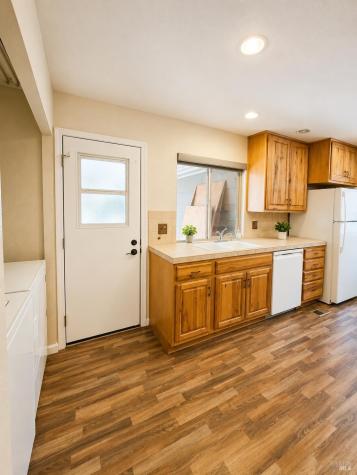 1945 Piner Road Santa Rosa CA 95403