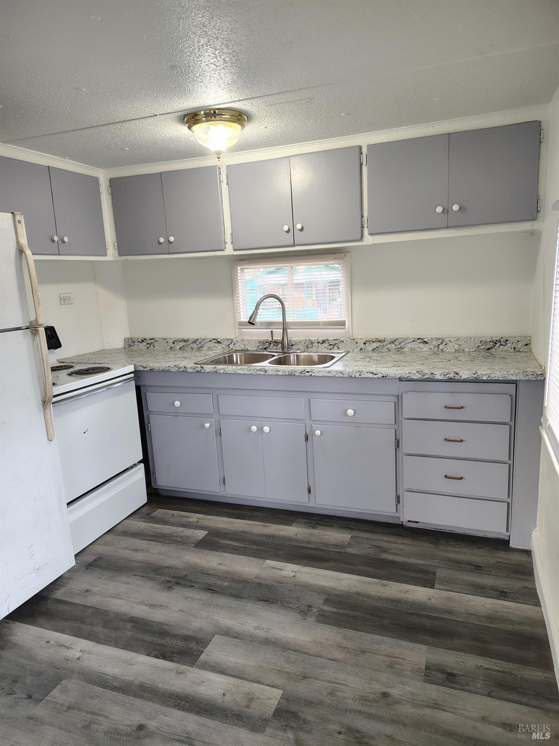 14179 Pearl Street Clearlake CA 95422