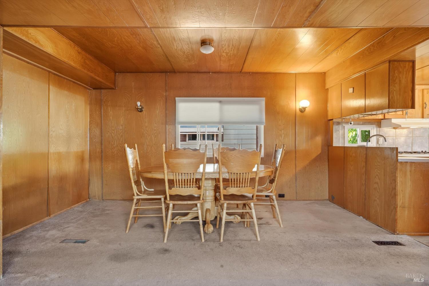 208 Aileen Avenue Santa Rosa CA 95407