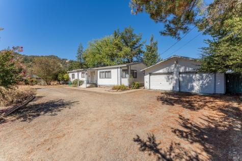 4040 Burke Hill Road Ukiah CA 95482
