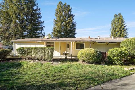 14 Laguna Seca Court St. Helena CA 94574