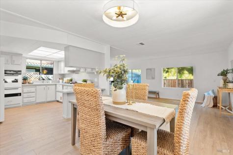 93 Walnut Circle Rohnert Park CA 94928
