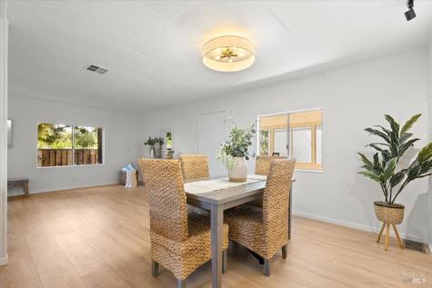 93 Walnut Circle Rohnert Park CA 94928