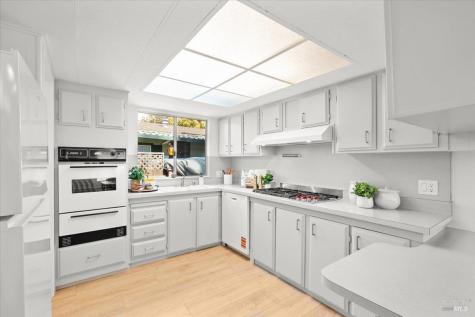 93 Walnut Circle Rohnert Park CA 94928