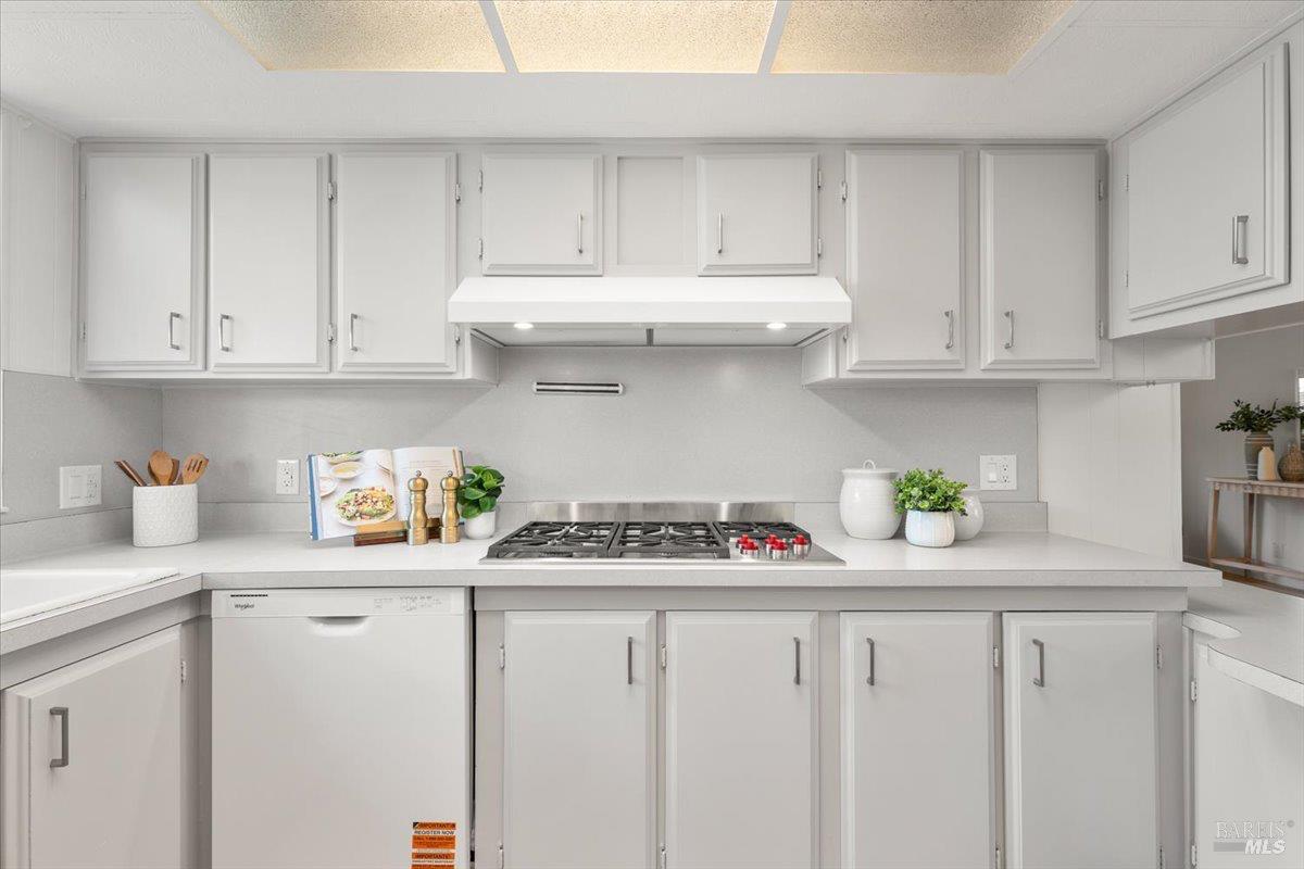 93 Walnut Circle Rohnert Park CA 94928