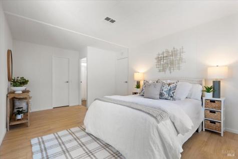 93 Walnut Circle Rohnert Park CA 94928