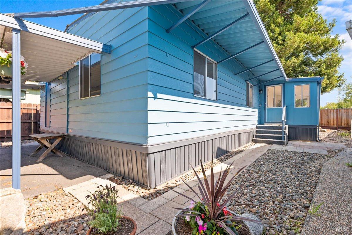 93 Walnut Circle Rohnert Park CA 94928