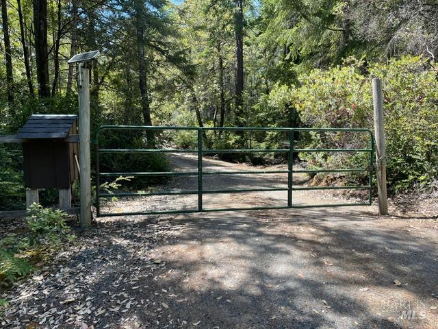 33482 Iversen Road Gualala CA 95445