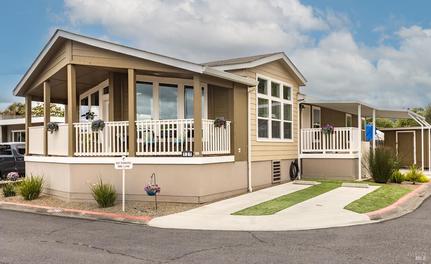 121 Cabana Drive Napa CA 94558