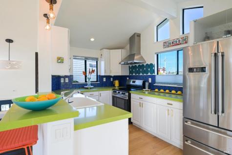 38 S 40 Dock Sausalito CA 94965