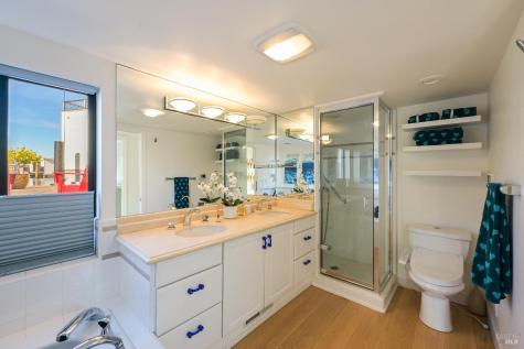 38 S 40 Dock Sausalito CA 94965