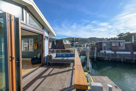 38 S 40 Dock Sausalito CA 94965