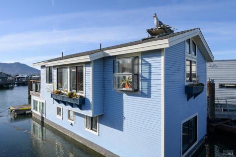 38 S 40 Dock Sausalito CA 94965