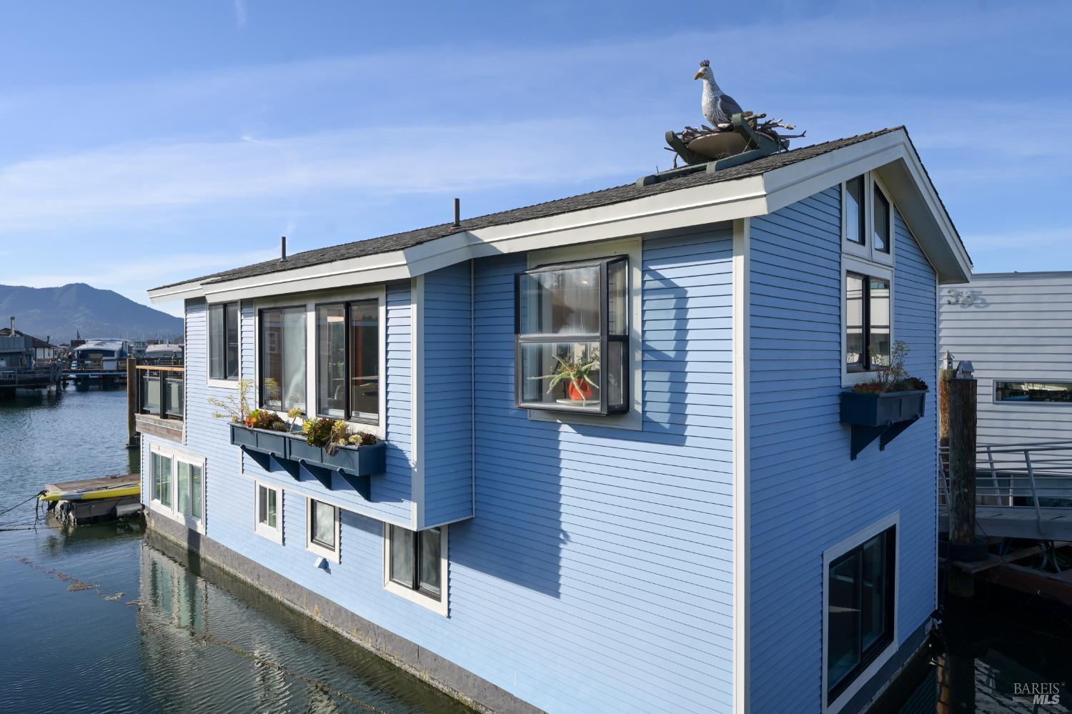 38 S 40 Dock Sausalito CA 94965