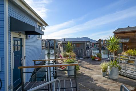 38 S 40 Dock Sausalito CA 94965