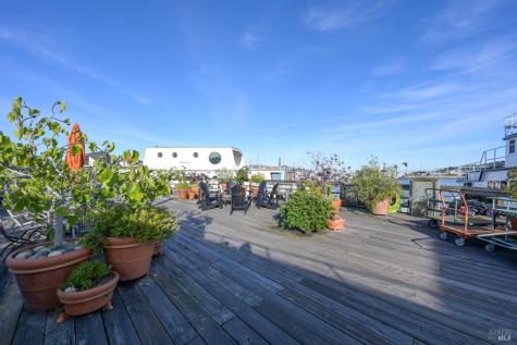 38 S 40 Dock Sausalito CA 94965