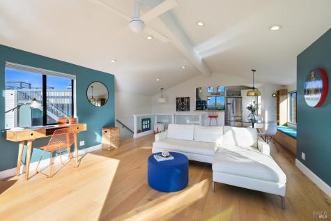 38 S 40 Dock Sausalito CA 94965