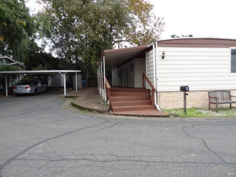 6 Larkspur Place Santa Rosa CA 95409