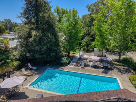 261 Hermosa Circle Santa Rosa CA 95409
