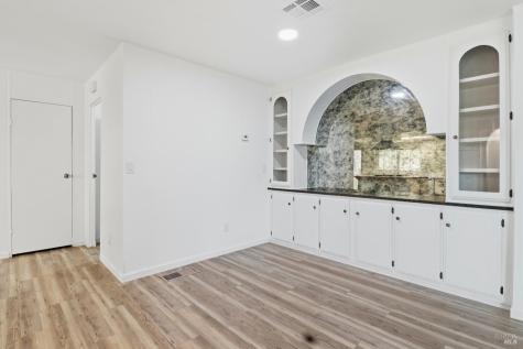 93 W Napa Drive Petaluma CA 94954