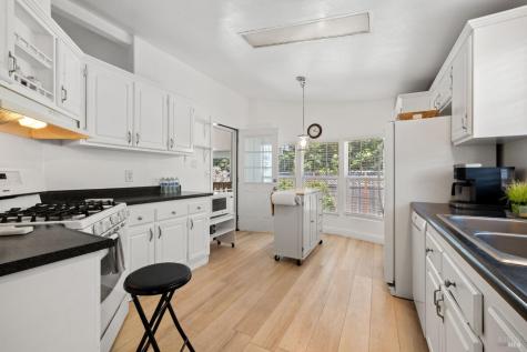 58 Estrella Drive Rohnert Park CA 94928