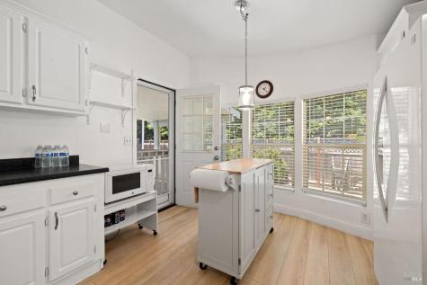 58 Estrella Drive Rohnert Park CA 94928