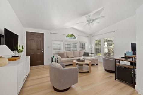 58 Estrella Drive Rohnert Park CA 94928