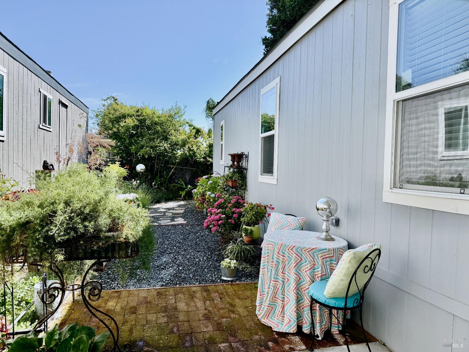 425 W Sierra Avenue Cotati CA 94931