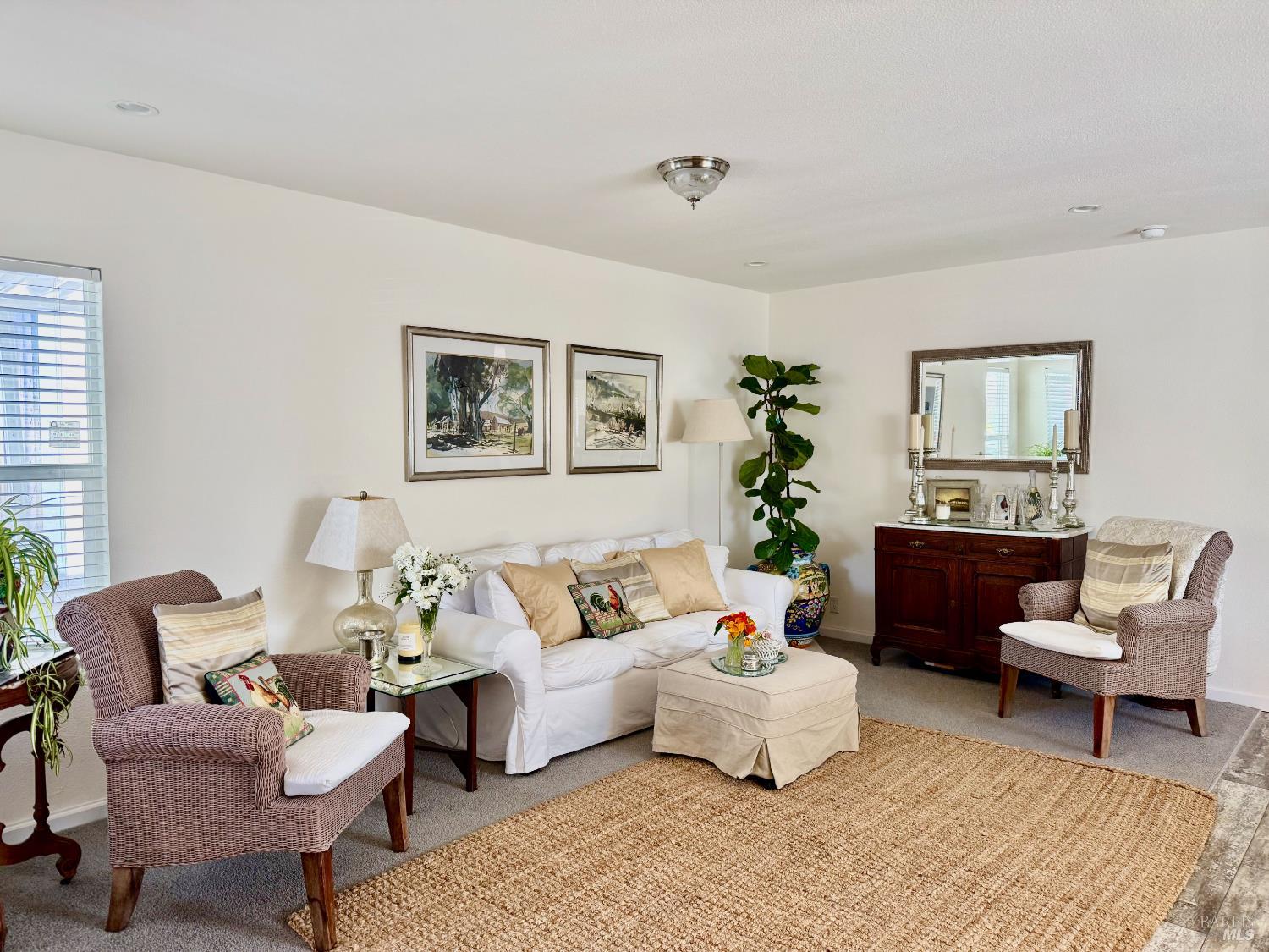425 W Sierra Avenue Cotati CA 94931