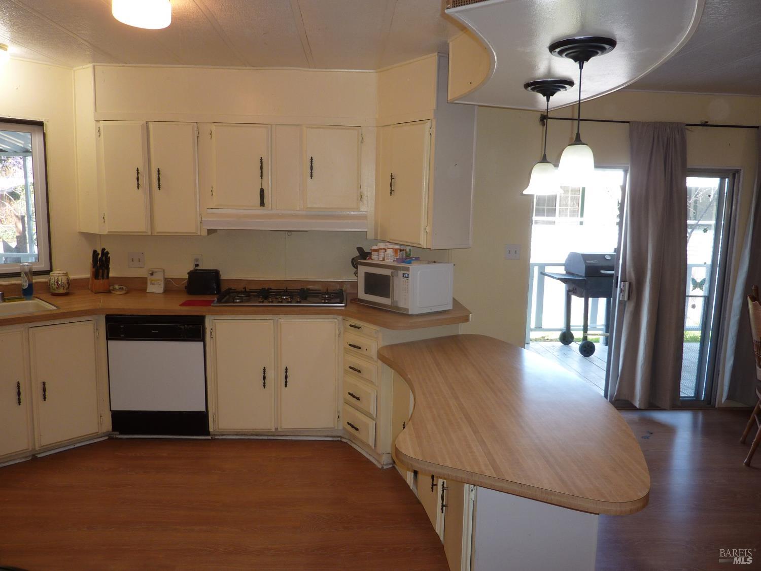 10755 Mobile Village Way Willits CA 95430