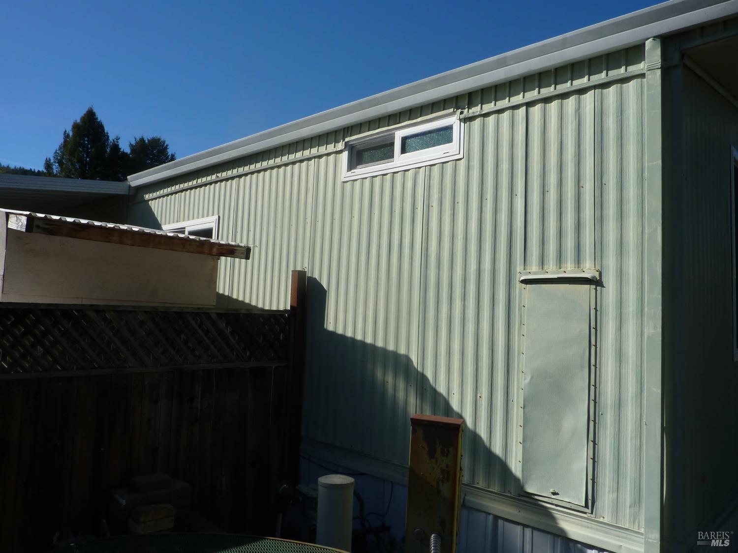 10755 Mobile Village Way Willits CA 95430