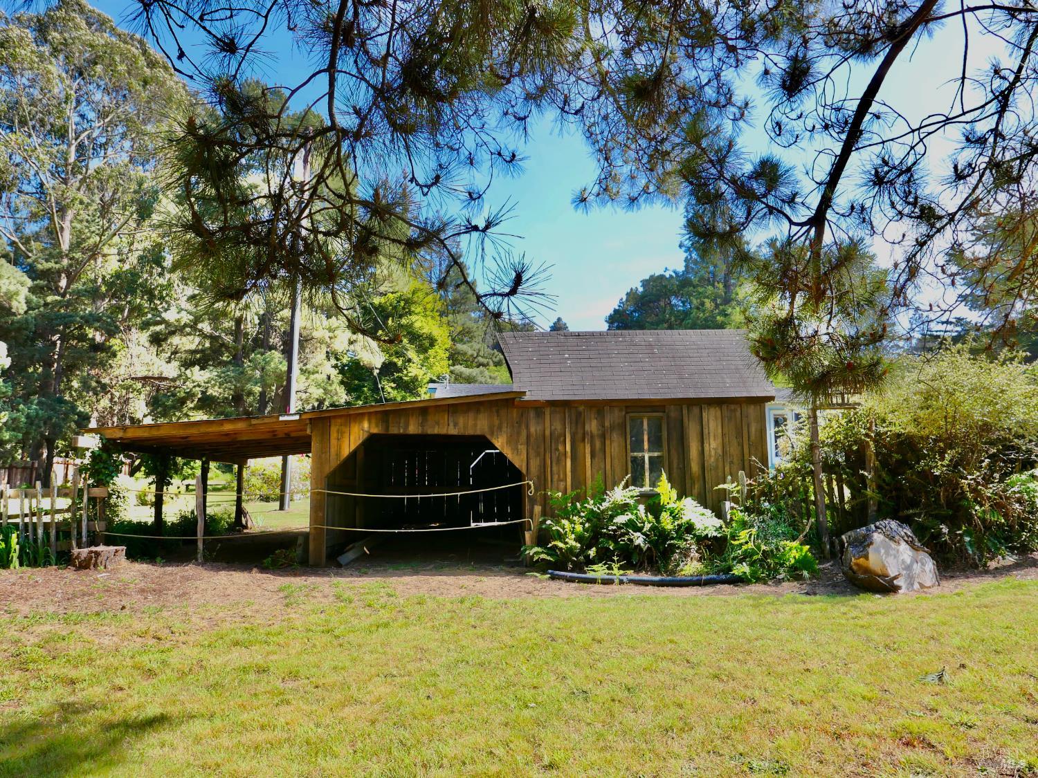 25101 Charlene Lane Fort Bragg CA 95437