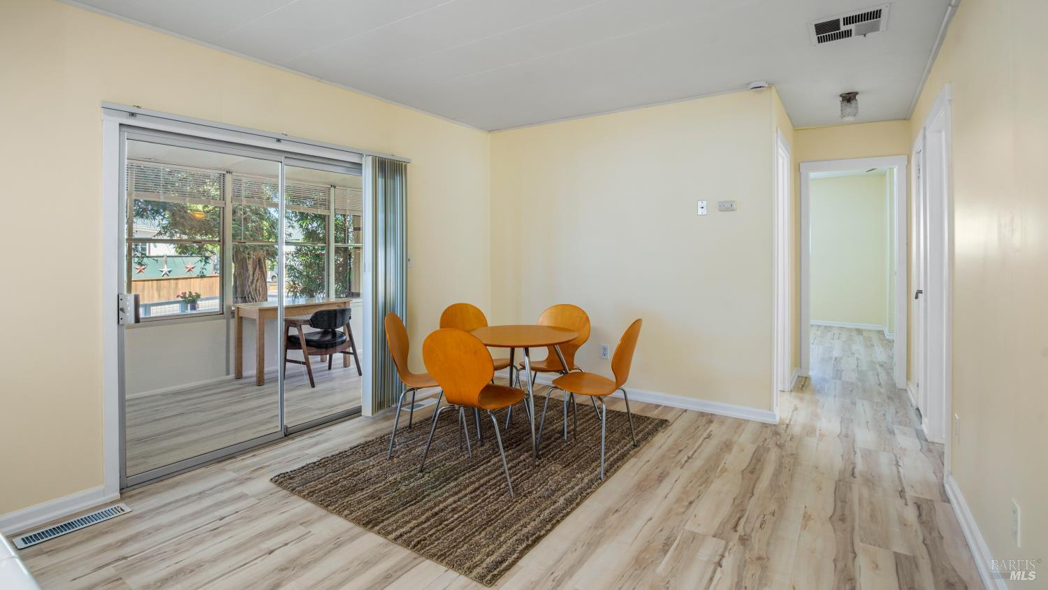19 Newell Circle Napa CA 94558