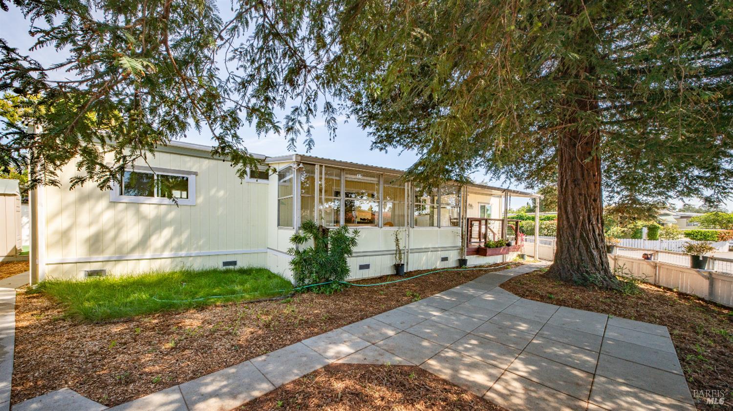 19 Newell Circle Napa CA 94558