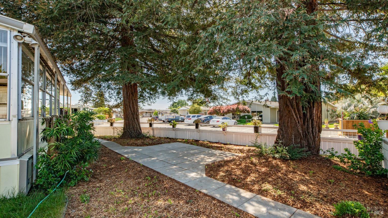 19 Newell Circle Napa CA 94558