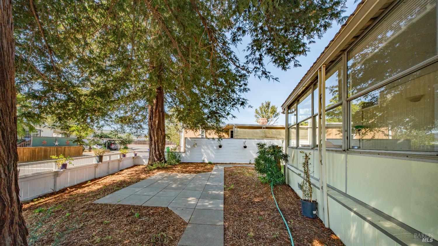 19 Newell Circle Napa CA 94558