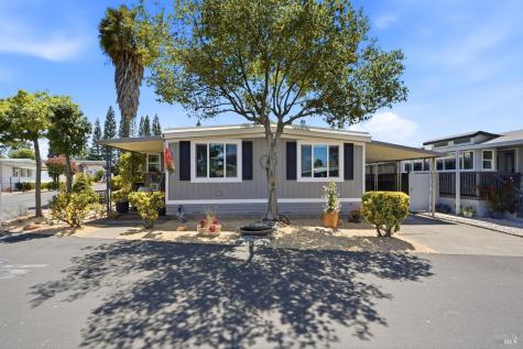 703 Sequoia Street Windsor CA 95492