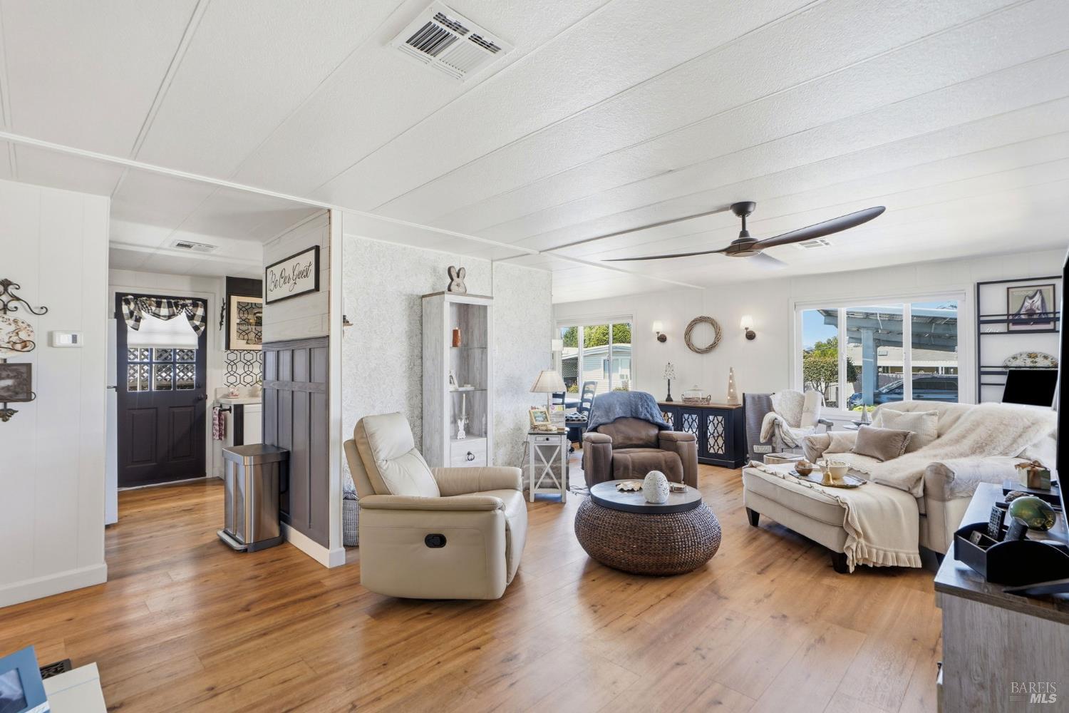 703 Sequoia Street Windsor CA 95492