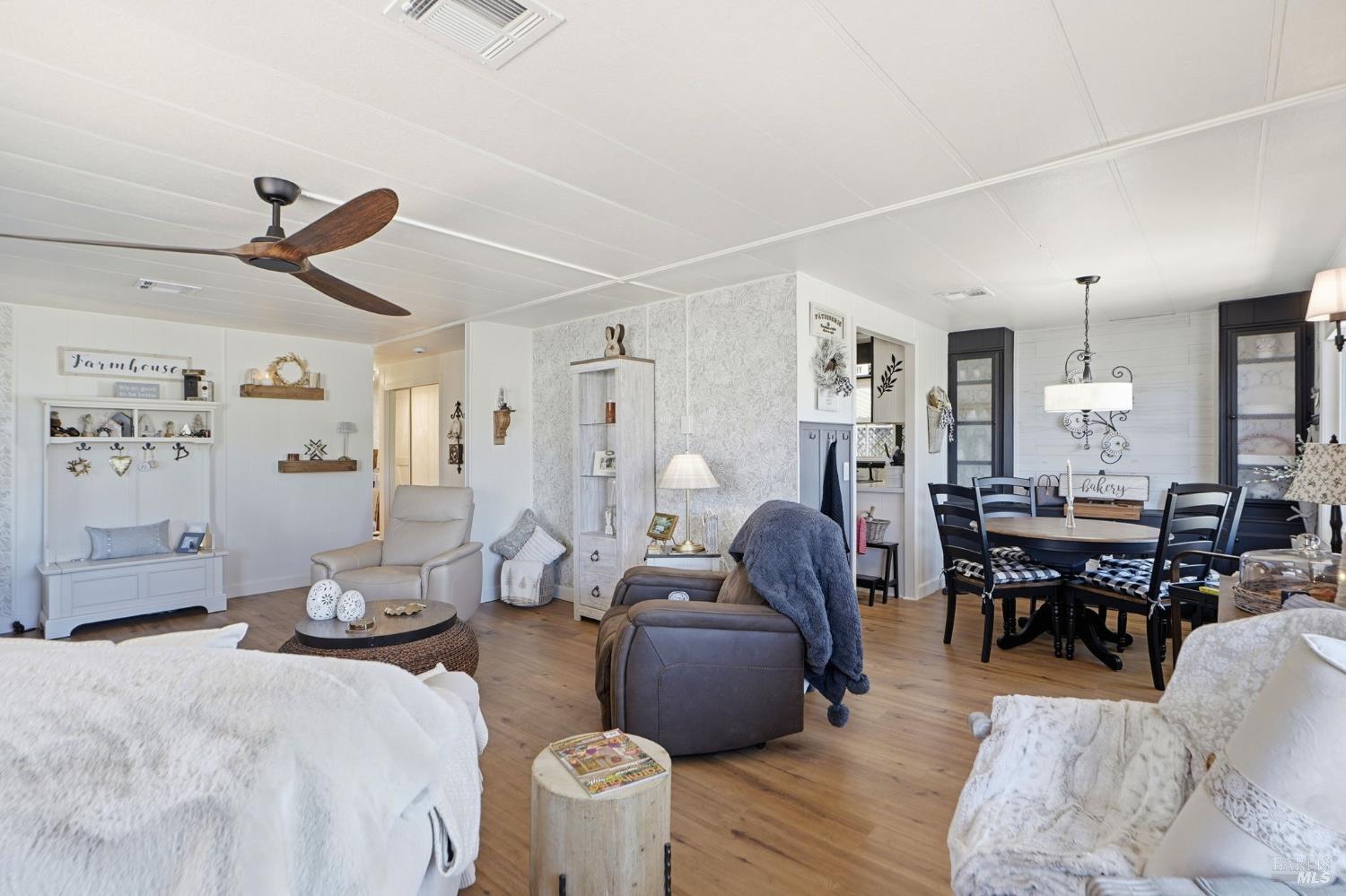 703 Sequoia Street Windsor CA 95492