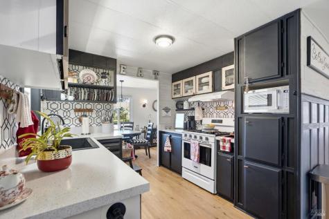 703 Sequoia Street Windsor CA 95492