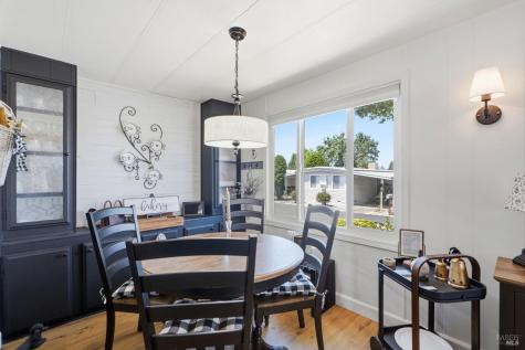 703 Sequoia Street Windsor CA 95492