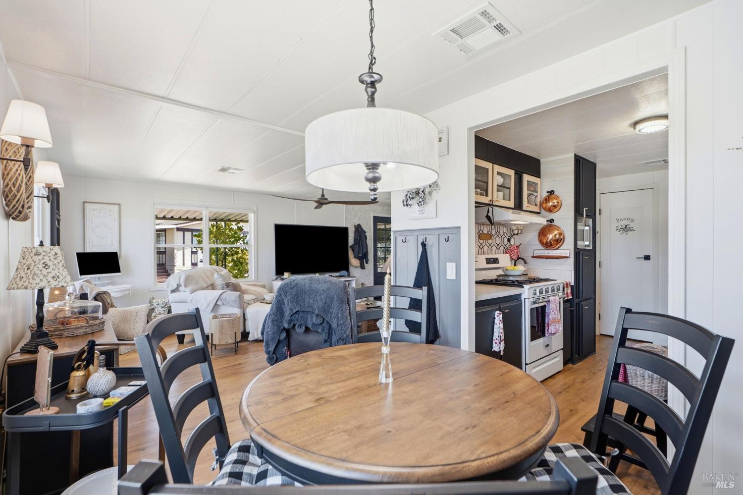 703 Sequoia Street Windsor CA 95492